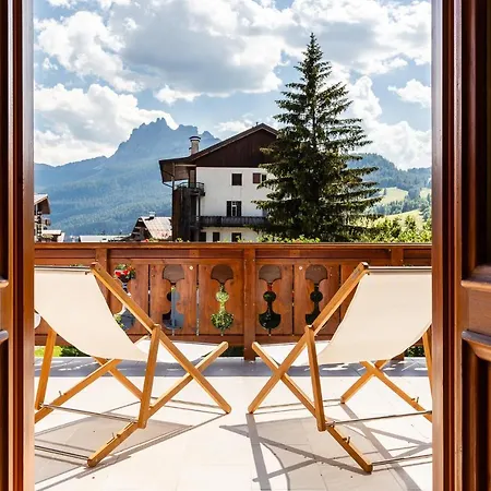 Natale Hotel